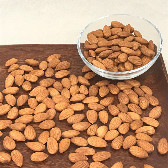 Raw Whole Almonds (w/ skin) (1 lb)